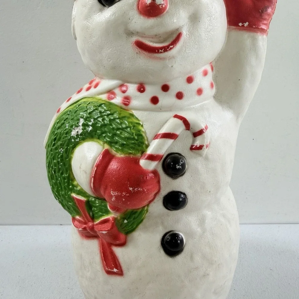 Vintage DAPOL Plastic Christmas Snowman W/ Wreath Blow Mold 12.5
